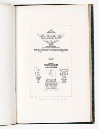 Soupière, urne à thé et vases en argent et vermeil, tirés de 